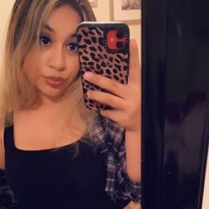 Meet your Posher, Maira